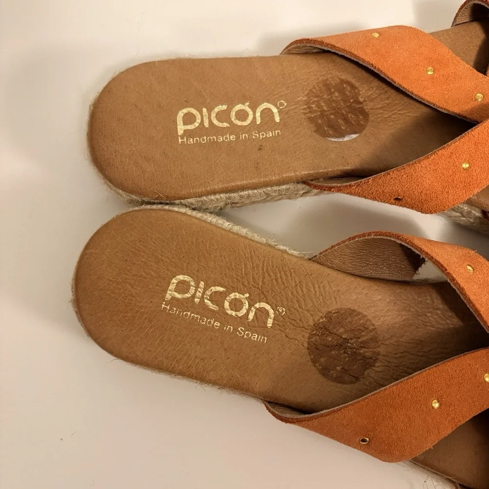 Picon Coral Blush Gold Studded Suede Espadrille Sandals Flats Made in Spain 6.5